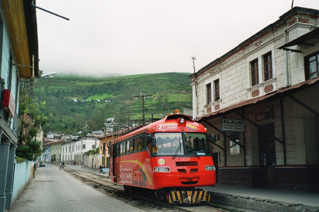 Teufelsnase-Bahnhof in Alausi