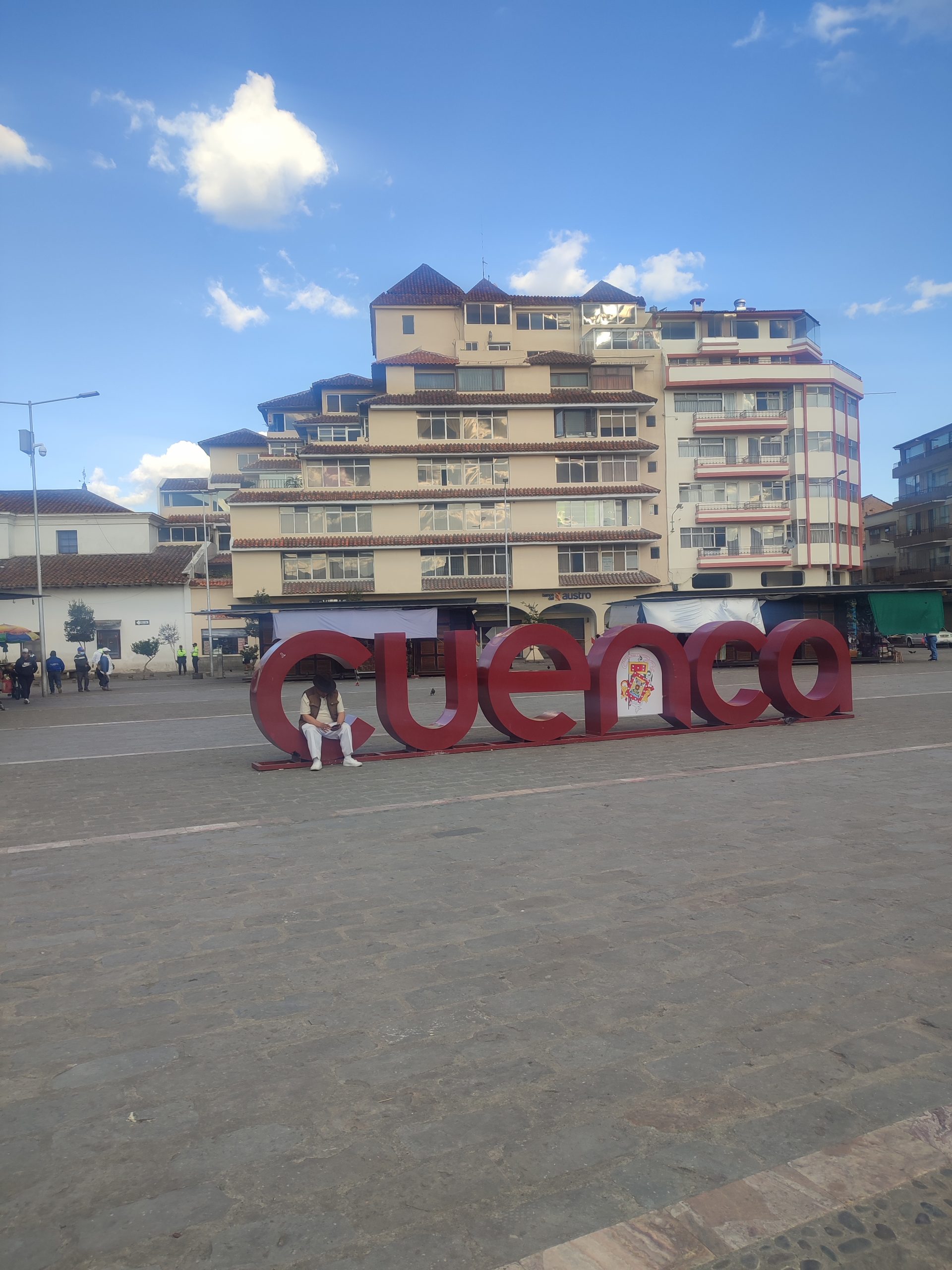 Letrero de la ciudad de Cuenca en Ecuador